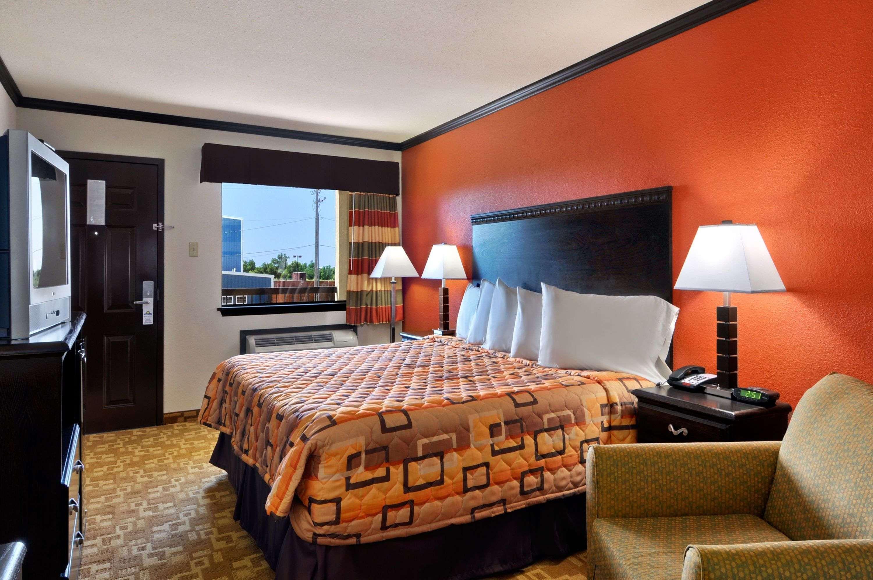 Days Inn By Wyndham Oklahoma City/Moore Екстер'єр фото