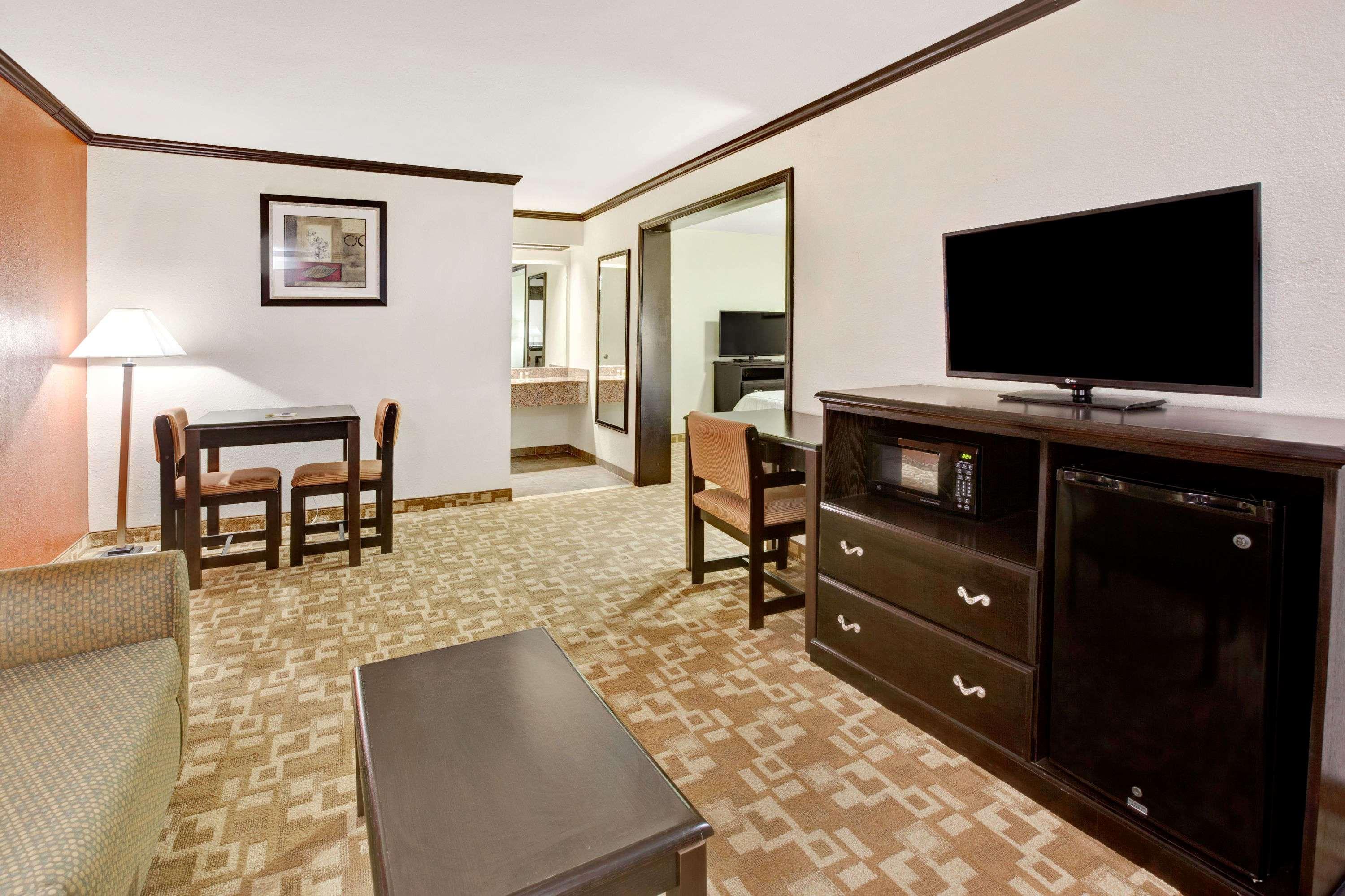 Days Inn By Wyndham Oklahoma City/Moore Екстер'єр фото