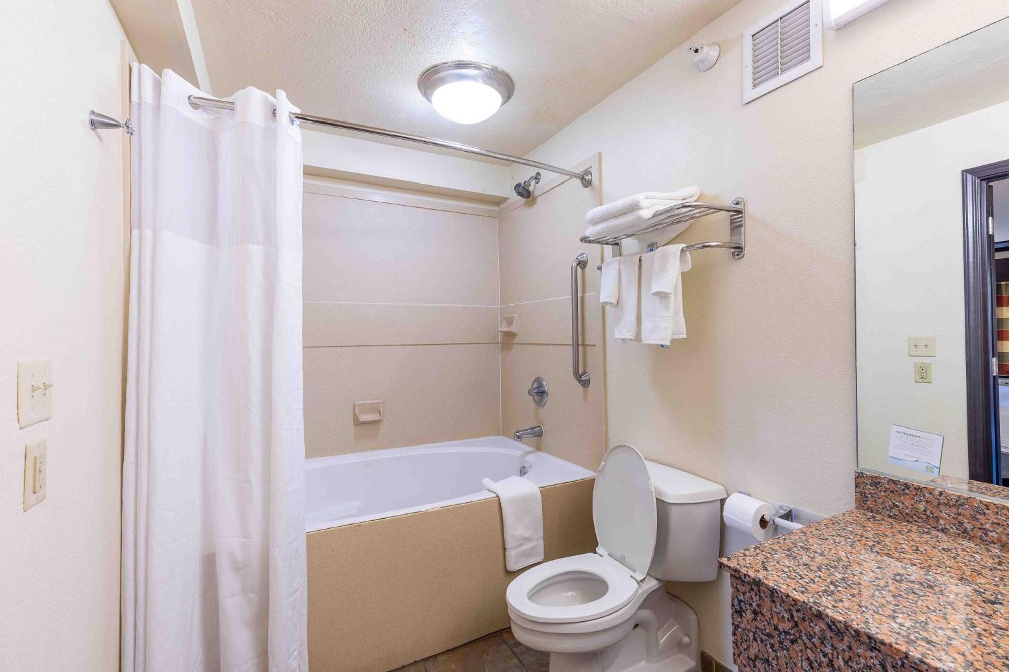 Days Inn By Wyndham Oklahoma City/Moore Екстер'єр фото
