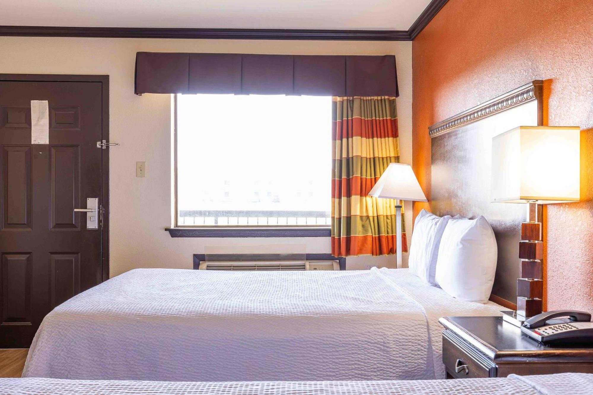 Days Inn By Wyndham Oklahoma City/Moore Екстер'єр фото
