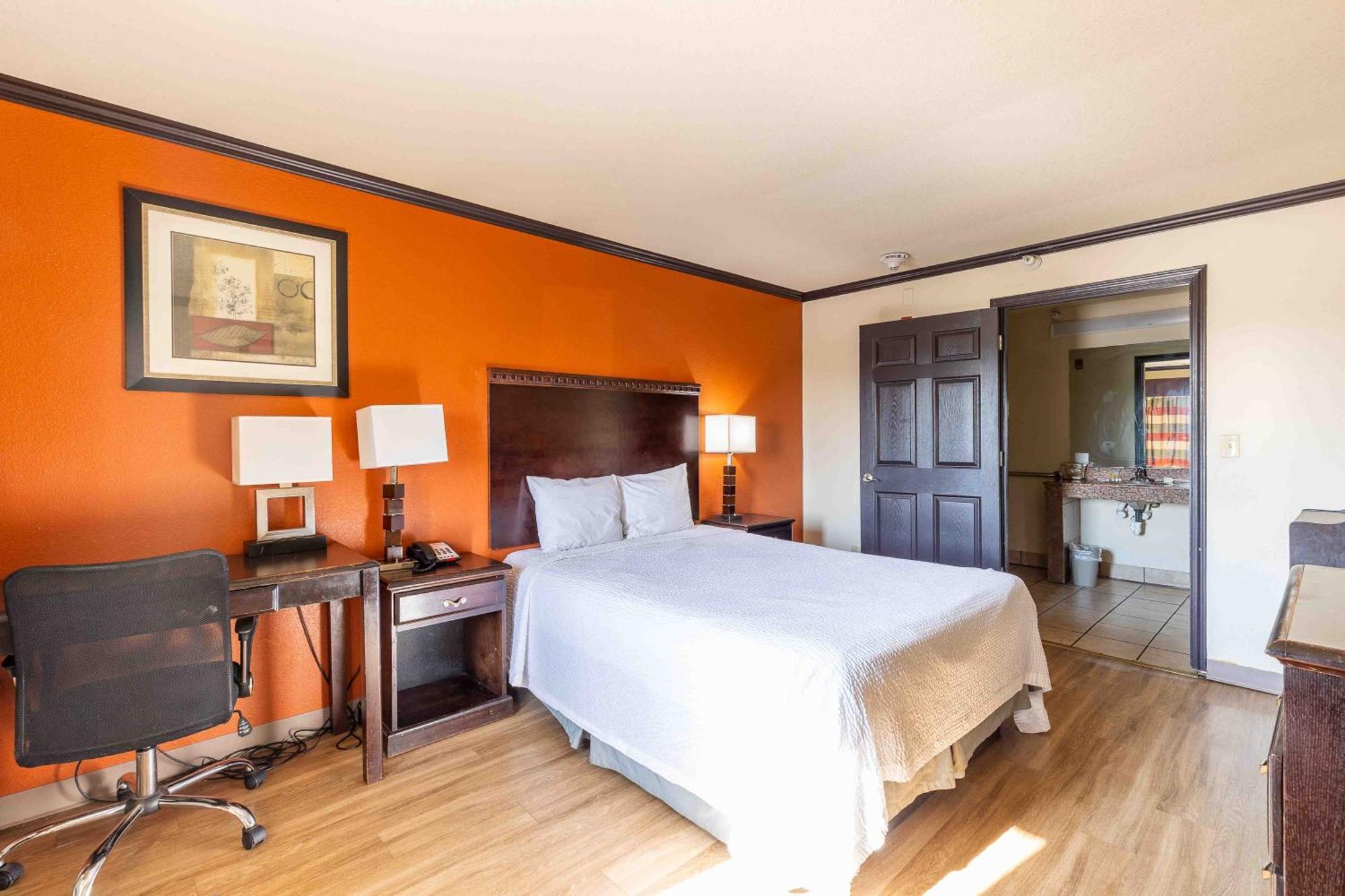 Days Inn By Wyndham Oklahoma City/Moore Екстер'єр фото